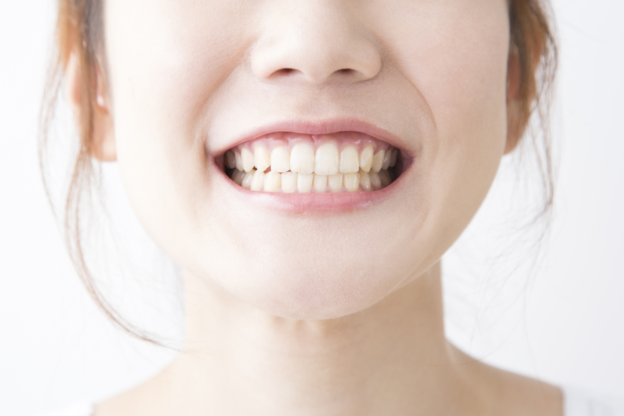 なぜか老けて見える人の共通点は『噛み合わせ』にあった！簡単チェック法と対策