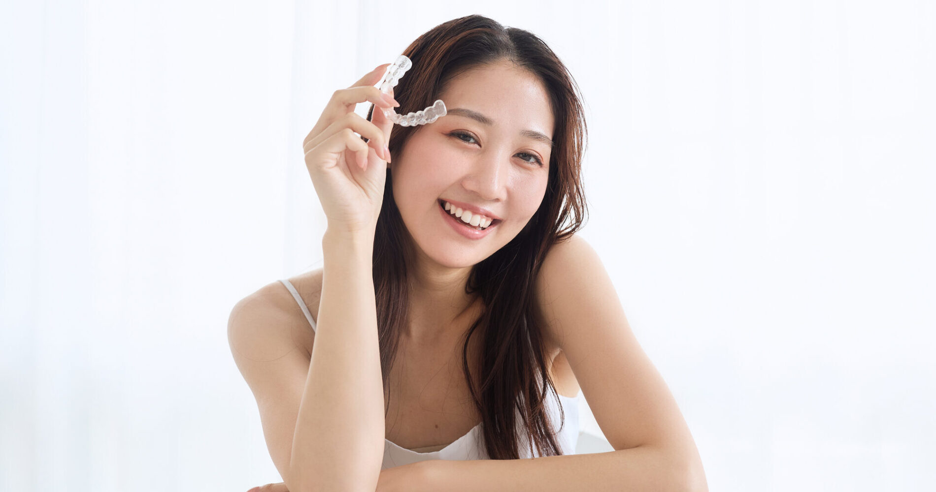 マウスピース矯正なら人に気づかれない？メリットと注意点！