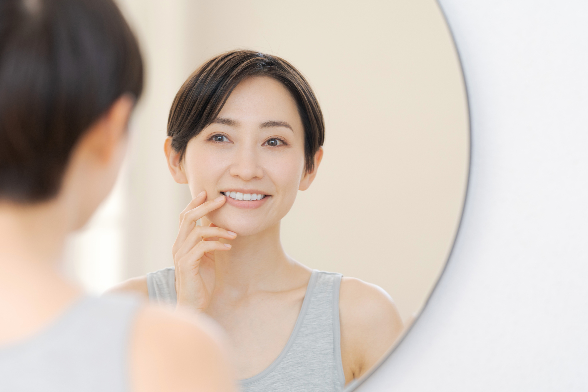 歯ぐきの色が黒ずんでいる…それって放置して大丈夫？