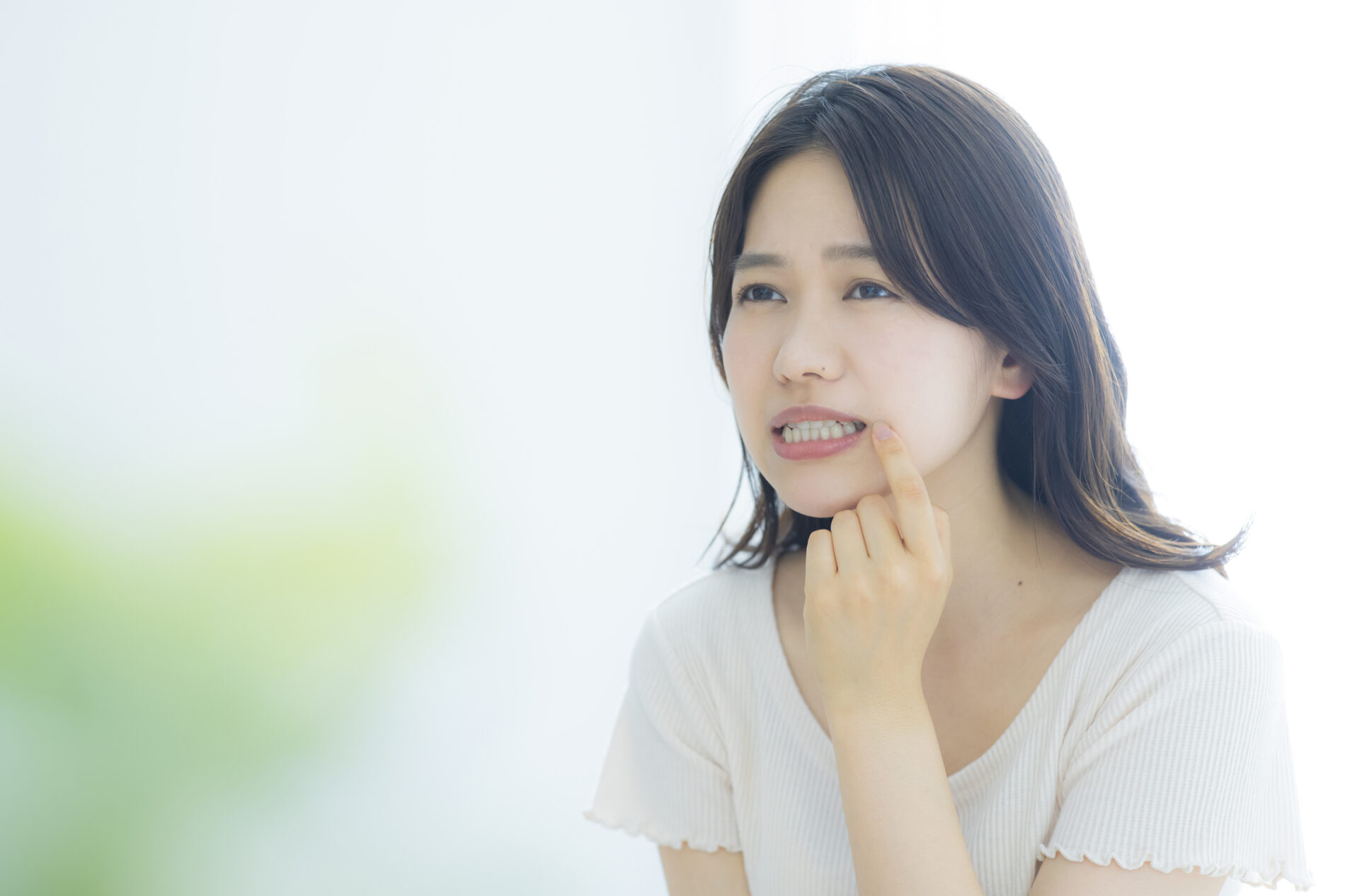 歯の色が変わる「ステイン」と「虫歯」の見分け方